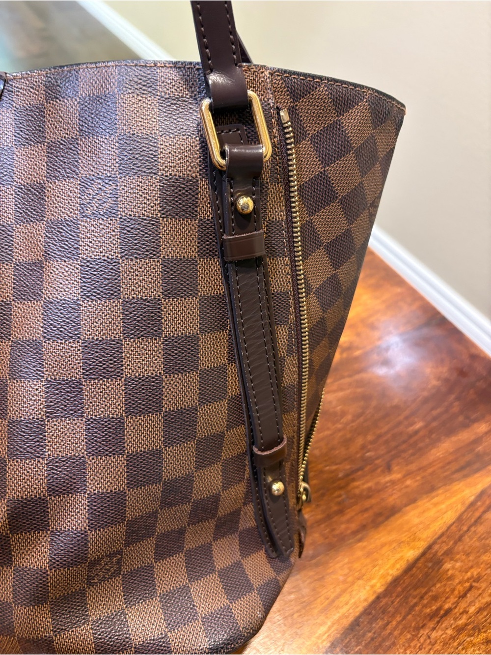 Louis Vuitton Brown Check Tote with Red Interior - Picture 9 of 15